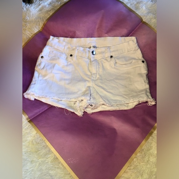 VENUS White Distressed Jean Shorts size 4 - Picture 3 of 13